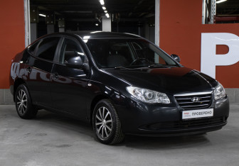 Подержанный автомобиль Hyundai Elantra Sedan 2008 года (3 фото)