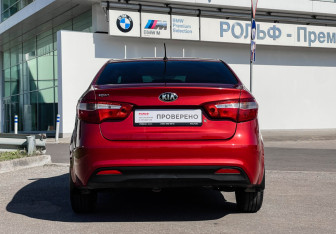 Подержанный автомобиль Kia Rio Sedan 2013 года (6 фото)