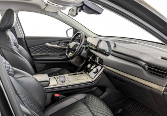 Подержанный автомобиль Exeed TXL 2022 года (11 фото)