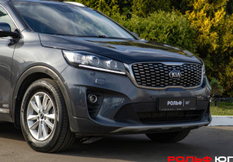 Подержанный автомобиль Kia Sorento 2019 года (17 фото)