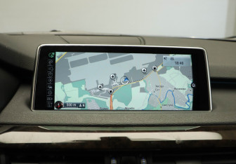 Подержанный автомобиль BMW X5 2016 года (18 фото)