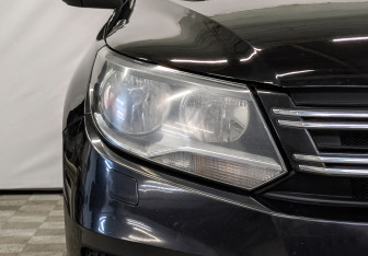 Подержанный автомобиль Volkswagen Tiguan 2014 года (17 фото)