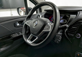 Подержанный автомобиль Renault Kaptur 2021 года (21 фото)