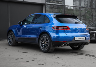 Подержанный автомобиль Porsche Macan 2017 года (6 фото)