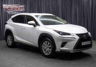 Подержанный автомобиль Lexus NX 2018 года (3 фото)