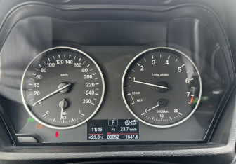 Подержанный автомобиль BMW X1 2018 года (12 фото)