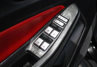 Подержанный автомобиль Changan UNI-S 2024 года (17 фото)