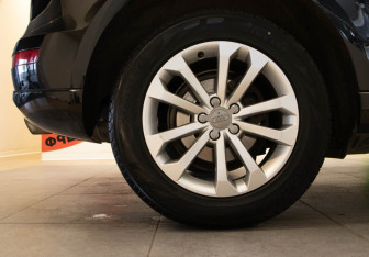 Подержанный автомобиль Audi Q5 2015 года (25 фото)