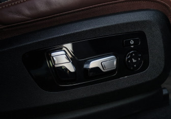 Подержанный автомобиль BMW X7 2019 года (17 фото)