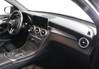 Подержанный автомобиль Mercedes-Benz GLC Coupe 2019 года (12 фото)