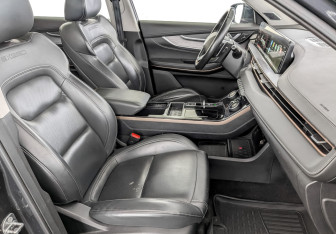 Подержанный автомобиль Exeed LX 2022 года (24 фото)