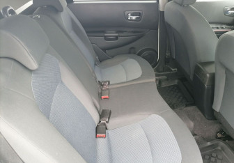 Подержанный автомобиль Nissan Qashqai+2 2012 года (10 фото)