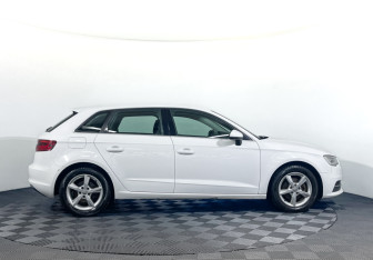 Подержанный автомобиль Audi A3 Hatchback 2016 года (4 фото)