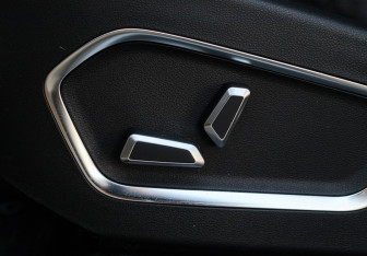 Подержанный автомобиль Belgee X70 2025 года (15 фото)