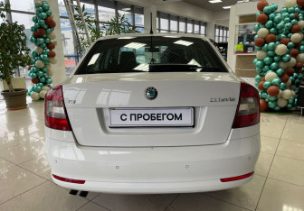 Подержанный автомобиль Skoda Octavia Liftback 2013 года (6 фото)