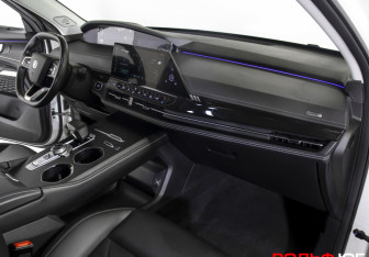 Подержанный автомобиль Changan UNI-K 2023 года (9 фото)