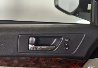 Подержанный автомобиль Subaru Outback Wagon 2013 года (16 фото)