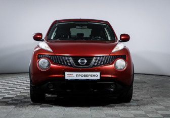Подержанный автомобиль Nissan Juke 2014 года (2 фото)