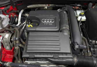 Подержанный автомобиль Audi A3 Sedan 2015 года (9 фото)