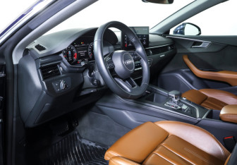 Подержанный автомобиль Audi A5 Liftback 2021 года (16 фото)