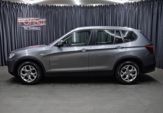 Подержанный автомобиль BMW X3 2013 года (8 фото)
