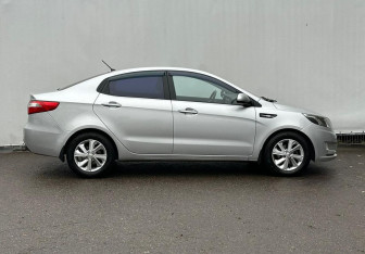Подержанный автомобиль Kia Rio Sedan 2014 года (4 фото)