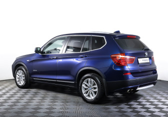 Подержанный автомобиль BMW X3 2012 года (7 фото)