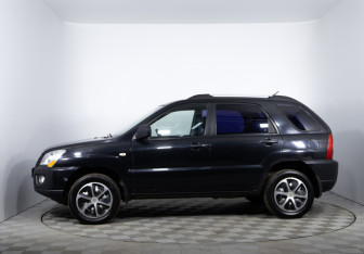 Подержанный автомобиль Kia Sportage 2009 года (8 фото)