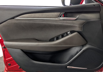 Подержанный автомобиль Mazda 6 Sedan 2023 года (19 фото)