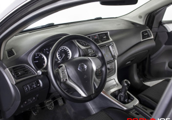 Подержанный автомобиль Nissan Sentra Sedan 2014 года (19 фото)