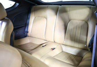 Подержанный автомобиль Hyundai Coupe 2002 года (12 фото)