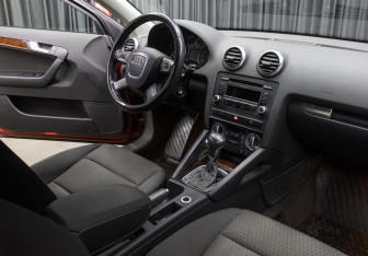 Подержанный автомобиль Audi A3 Hatchback 2009 года (11 фото)