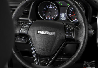 Подержанный автомобиль Haval M6 2023 года (13 фото)