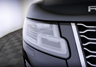 Подержанный автомобиль Land Rover Range Rover 2021 года (17 фото)