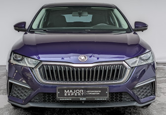 Подержанный автомобиль Skoda Octavia Liftback 2021 года (2 фото)
