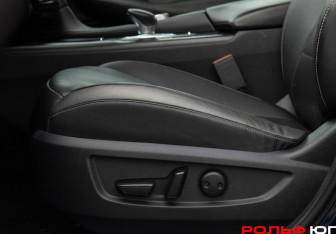 Подержанный автомобиль Infiniti QX50 2018 года (15 фото)