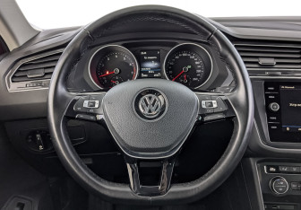 Подержанный автомобиль Volkswagen Tiguan 2017 года (22 фото)