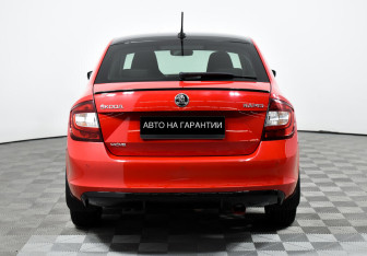 Подержанный автомобиль Skoda Rapid Liftback 2019 года (6 фото)