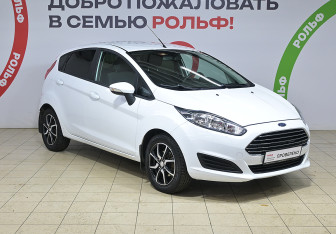 Подержанный автомобиль Ford Fiesta Hatchback 2016 года (3 фото)