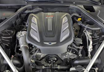 Подержанный автомобиль Genesis G90 2019 года (9 фото)