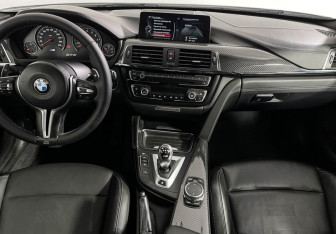 Подержанный автомобиль BMW M4 Coupe 2016 года (11 фото)