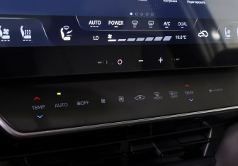 Новый Toyota Camry Sedan 2024 (18 фото)