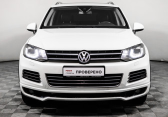 Подержанный автомобиль Volkswagen Touareg 2012 года (2 фото)