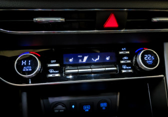 Подержанный автомобиль Hyundai Sonata 2022 года (24 фото)