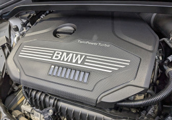 Подержанный автомобиль BMW X2 2021 года (9 фото)