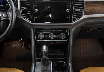 Подержанный автомобиль Volkswagen Teramont 2019 года (18 фото)