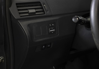 Подержанный автомобиль Toyota Verso 2012 года (16 фото)