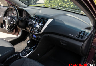Подержанный автомобиль Hyundai Solaris Sedan 2013 года (7 фото)
