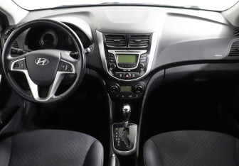 Подержанный автомобиль Hyundai Solaris Sedan 2013 года (6 фото)