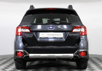Подержанный автомобиль Subaru Outback Wagon 2017 года (6 фото)
